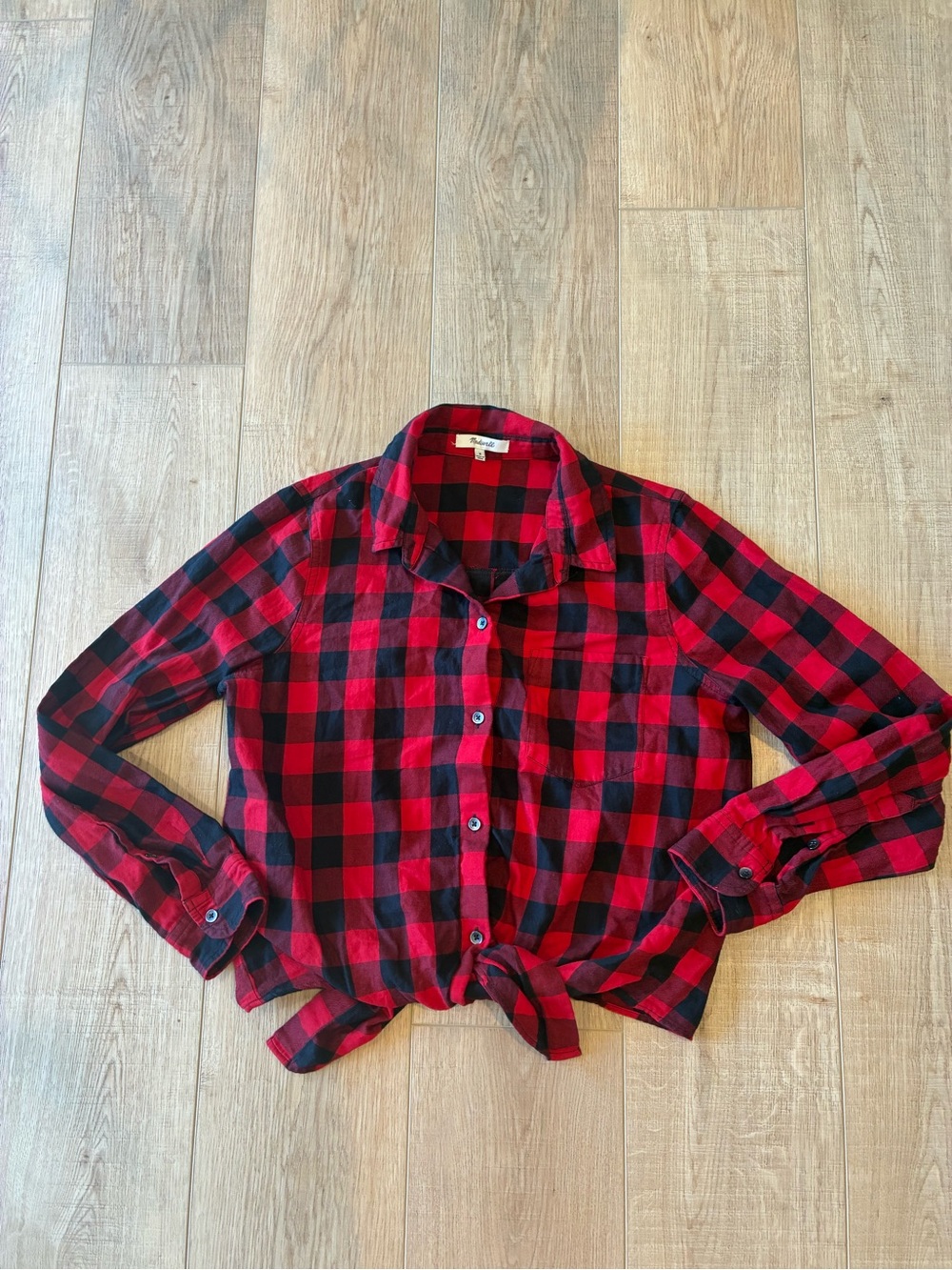 Madewell Red & Black Buffalo Plaid Button-Up Shirt tie waist cotton med grunge